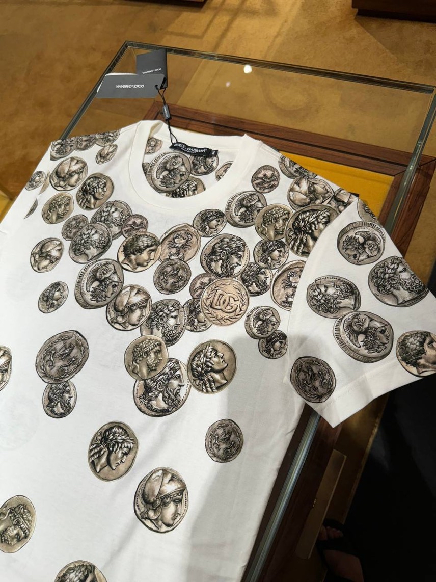 DOLCE & GABBANA T-shirt and Polo side view - Men's luxury Clothes