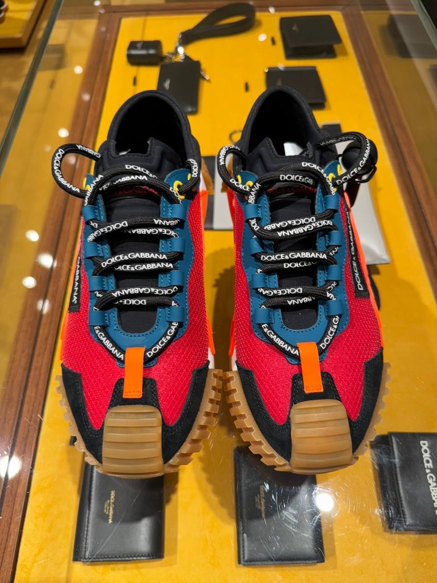 DOLCE & GABBANA Sneakers side view - Men's luxury Shoes