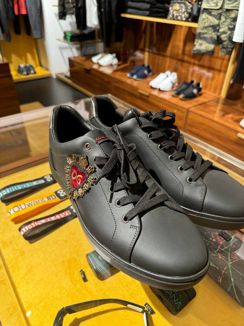 DOLCE & GABBANA Sneakers side view - Men's luxury Shoes
