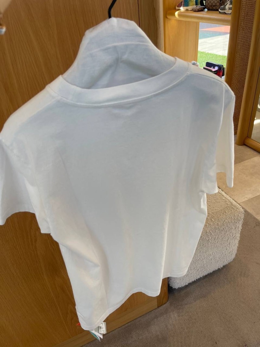 OFF-WHITE T-shirt and Polo side view - Men's luxury Clothes