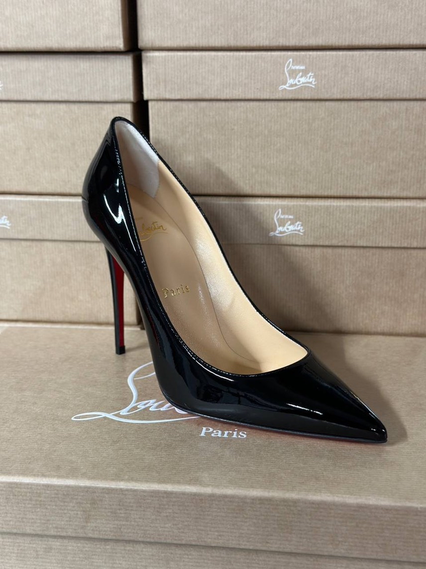 CHRISTIAN LOUBOUTIN Pumps front view - Women's luxury Shoes