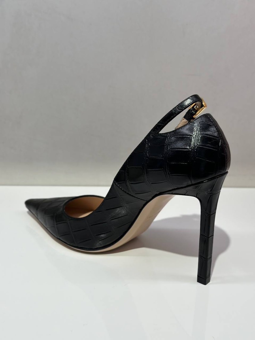 TOM FORD Pumps side view - Women's luxury Shoes