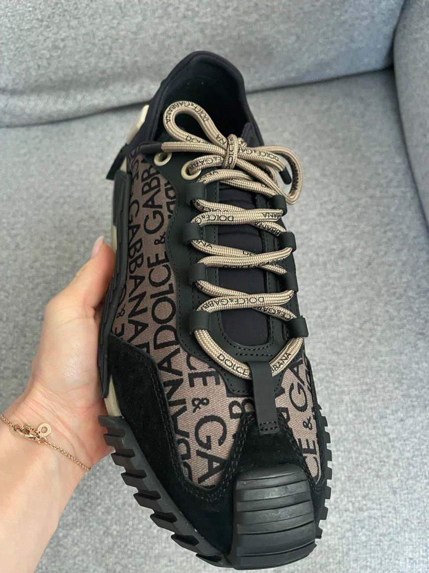 DOLCE & GABBANA Sneakers side view - Men's luxury Shoes