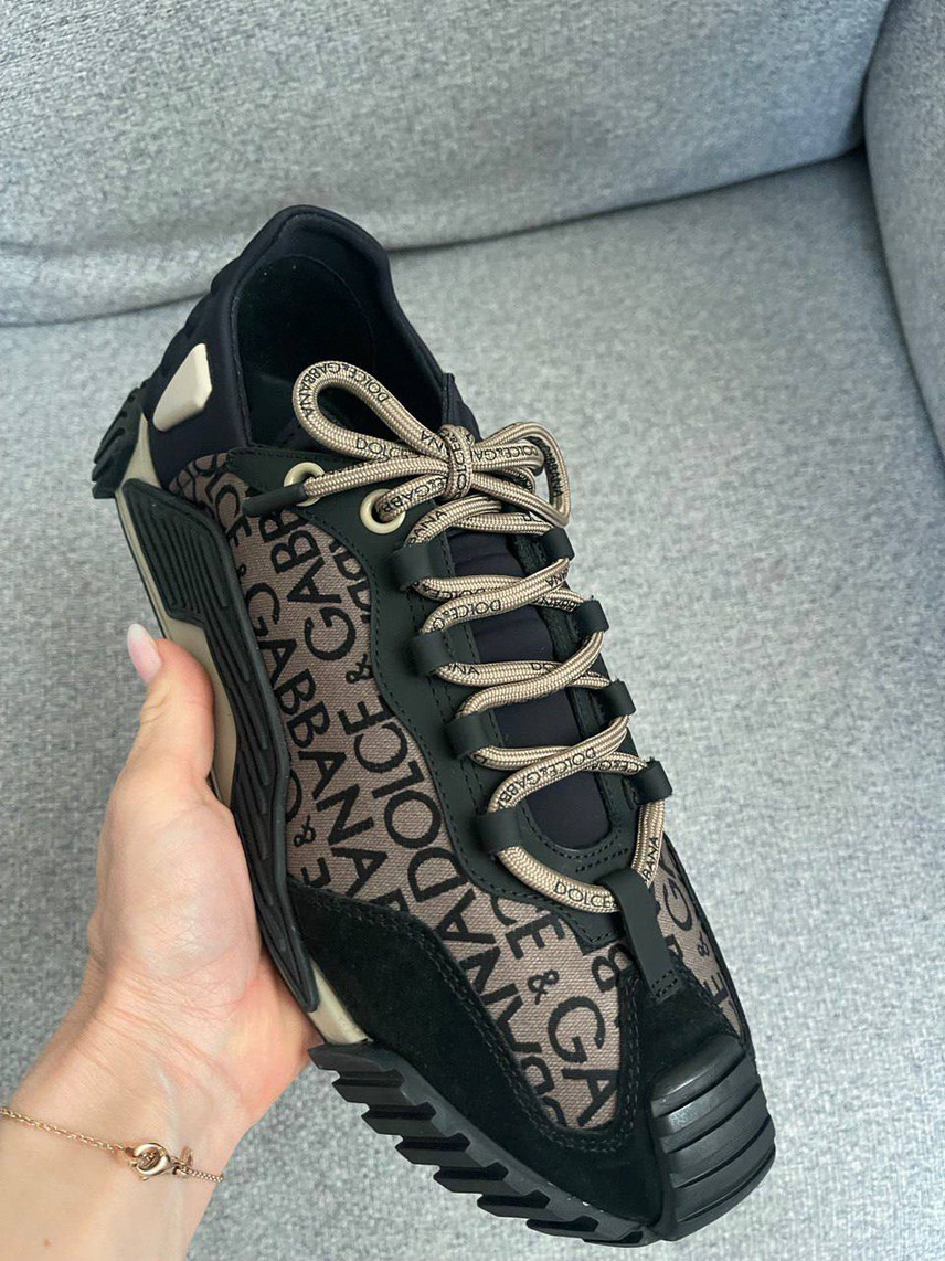 DOLCE & GABBANA Sneakers side view - Men's luxury Shoes