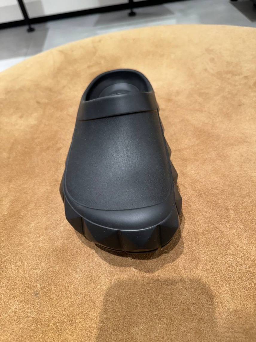 VALENTINO GARAVANI Mules side view - Men's luxury Shoes