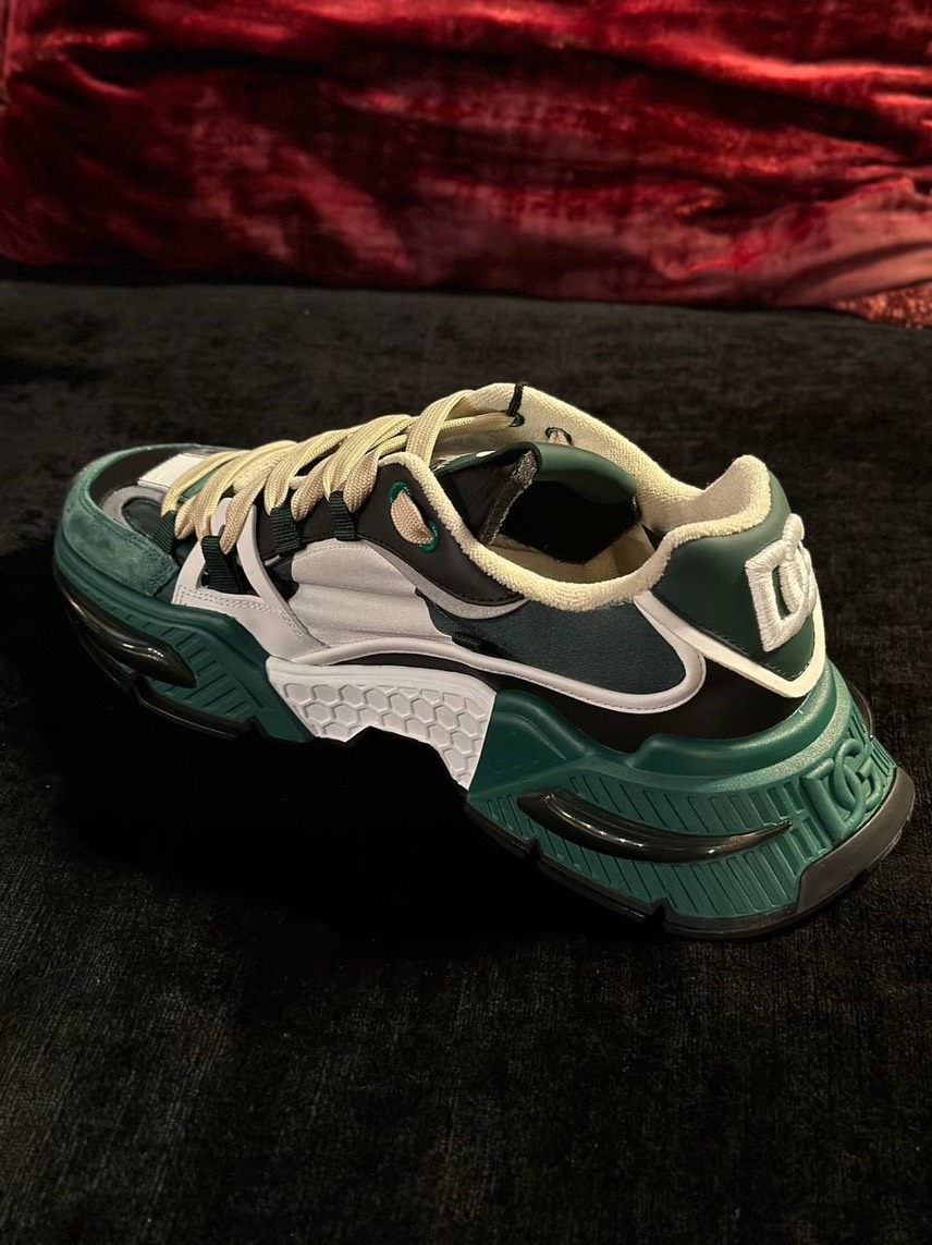 DOLCE & GABBANA Sneakers side view - Men's luxury Shoes