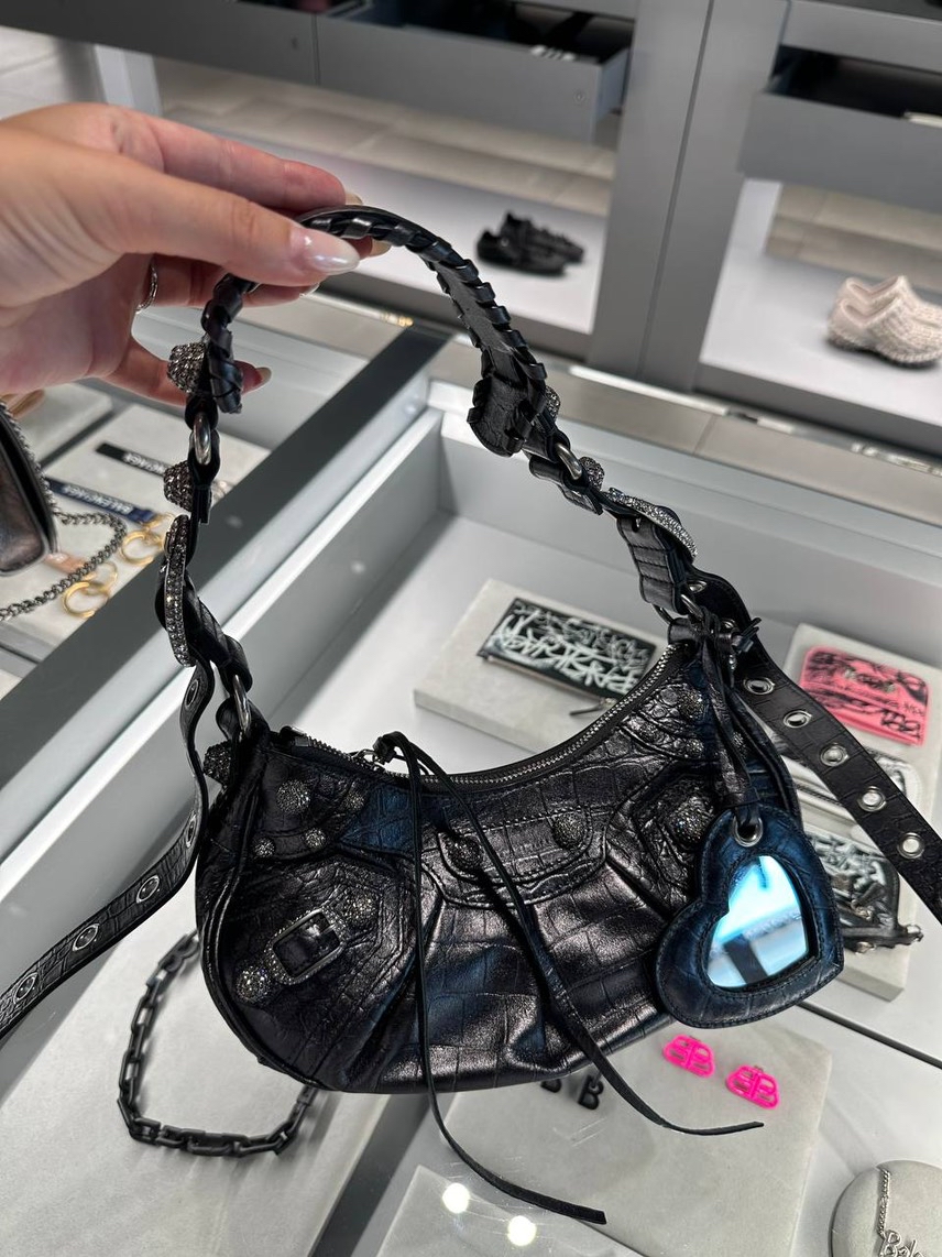 BALENCIAGA Shoulder bags side view - Women's luxury Bags