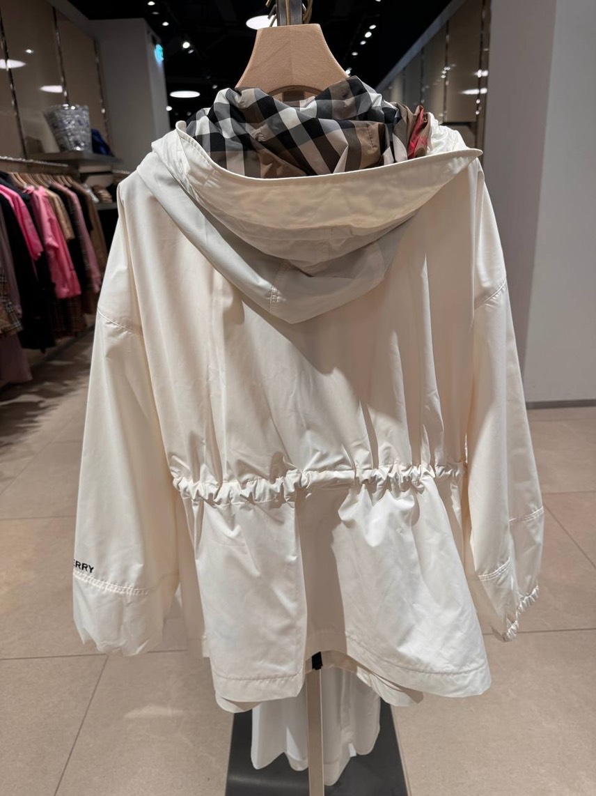 BURBERRY Jackets side view - Women's luxury Clothes