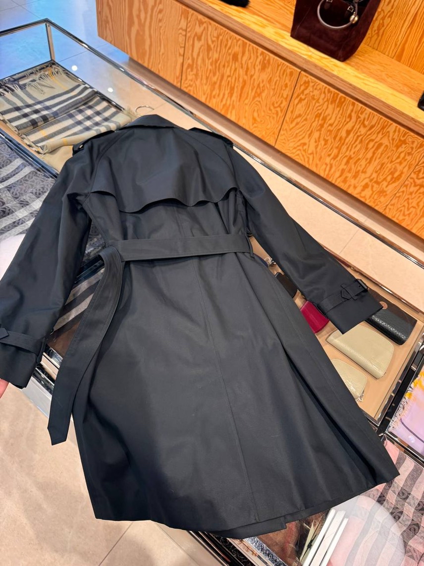 BURBERRY Coats side view - Women's luxury Clothes