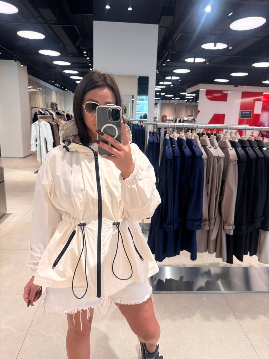 BURBERRY Jackets side view - Women's luxury Clothes