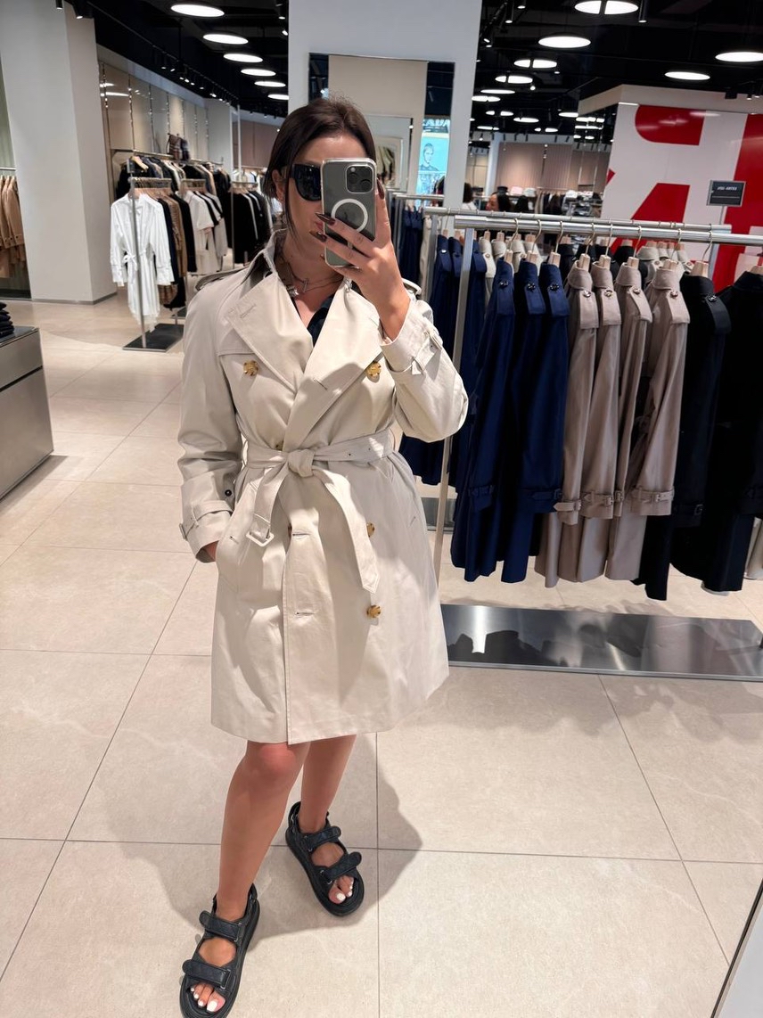 BURBERRY Coats front view - Women's luxury Clothes