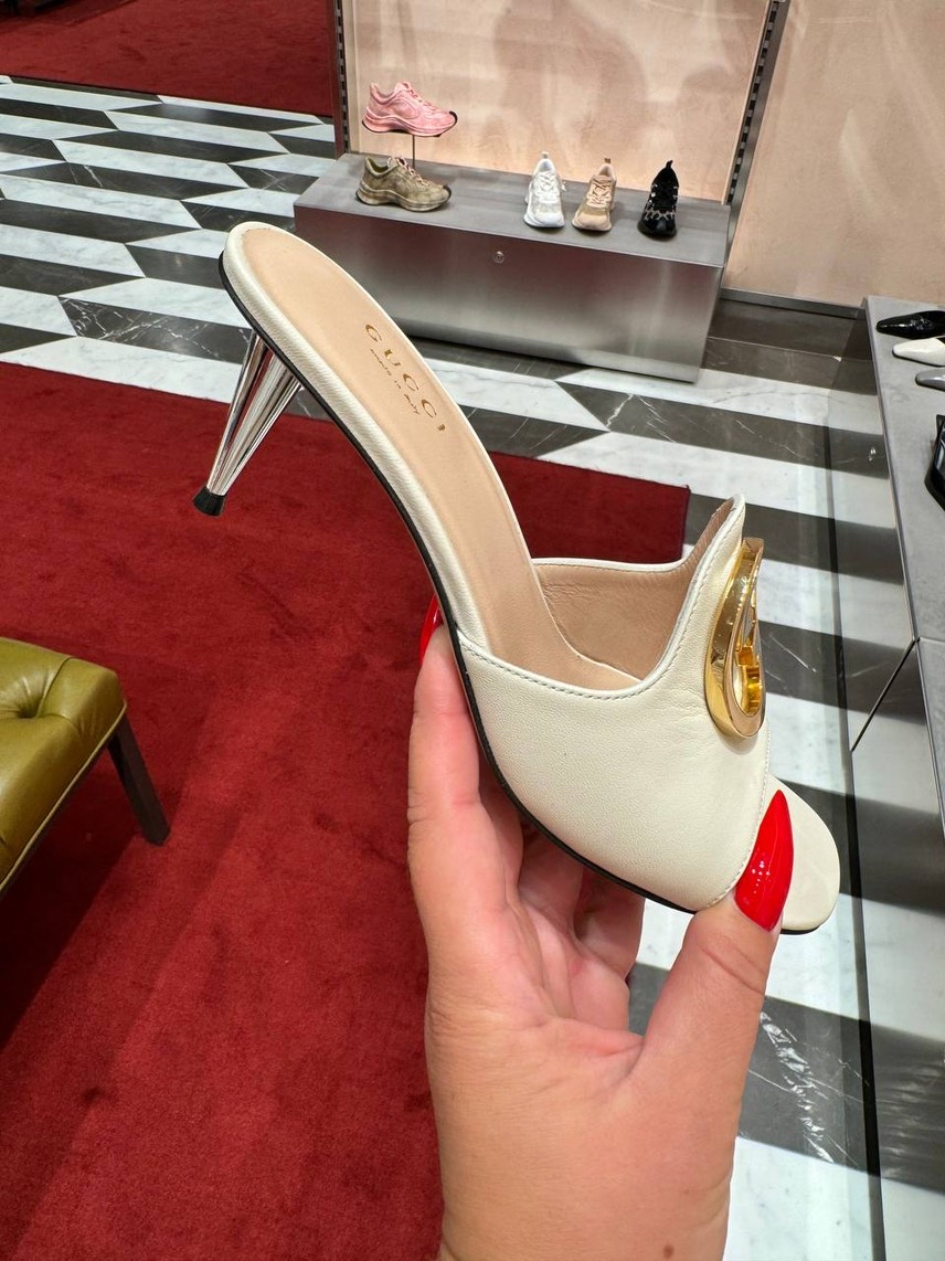 GUCCI Sandals front view - Women's luxury Shoes