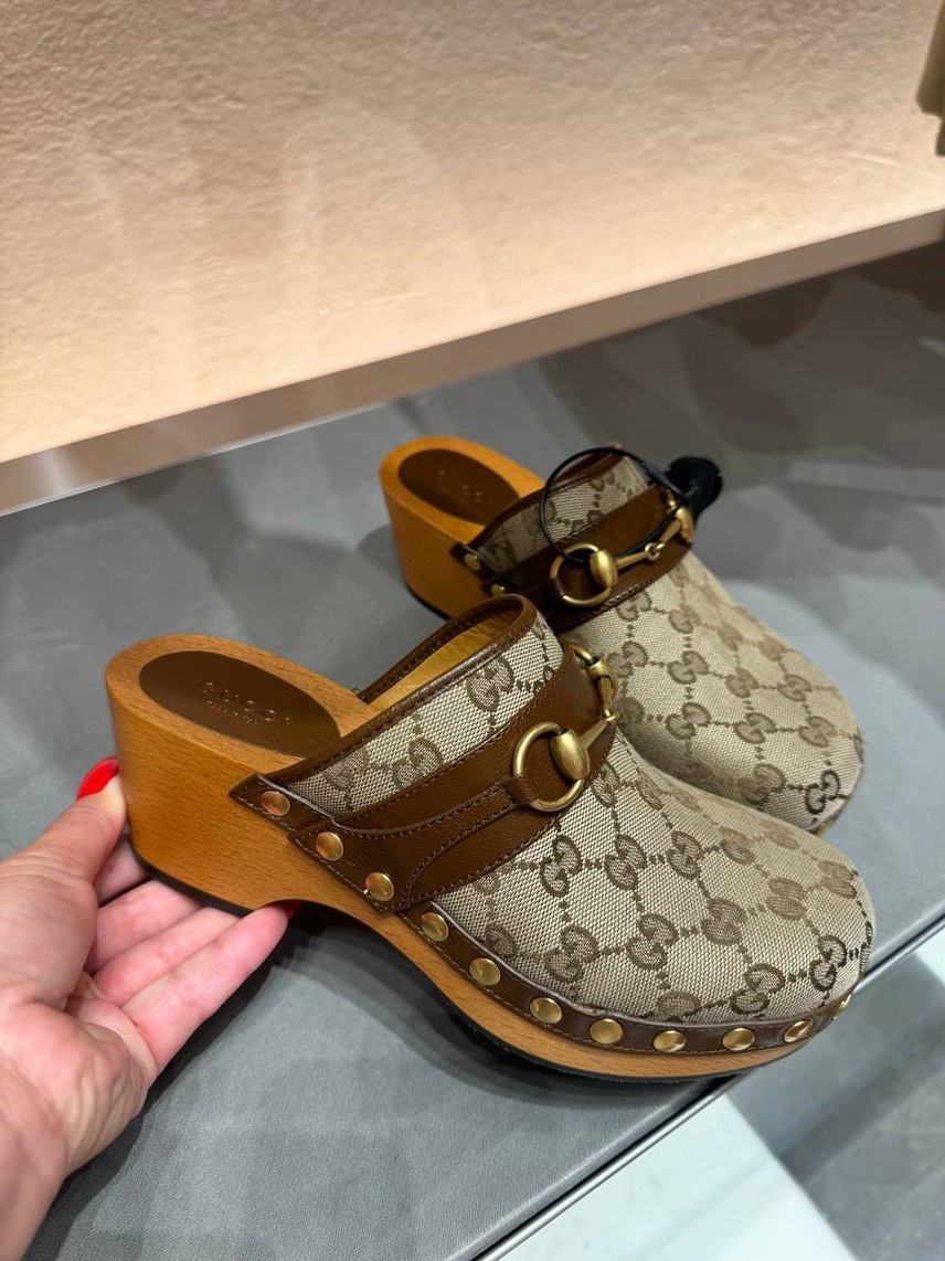 GUCCI Mules front view - Women's luxury Shoes