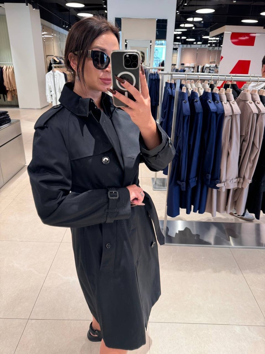 BURBERRY Coats side view - Women's luxury Clothes