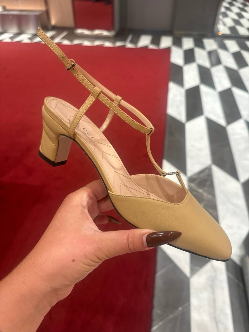GUCCI Sandals front view - Women's luxury Shoes