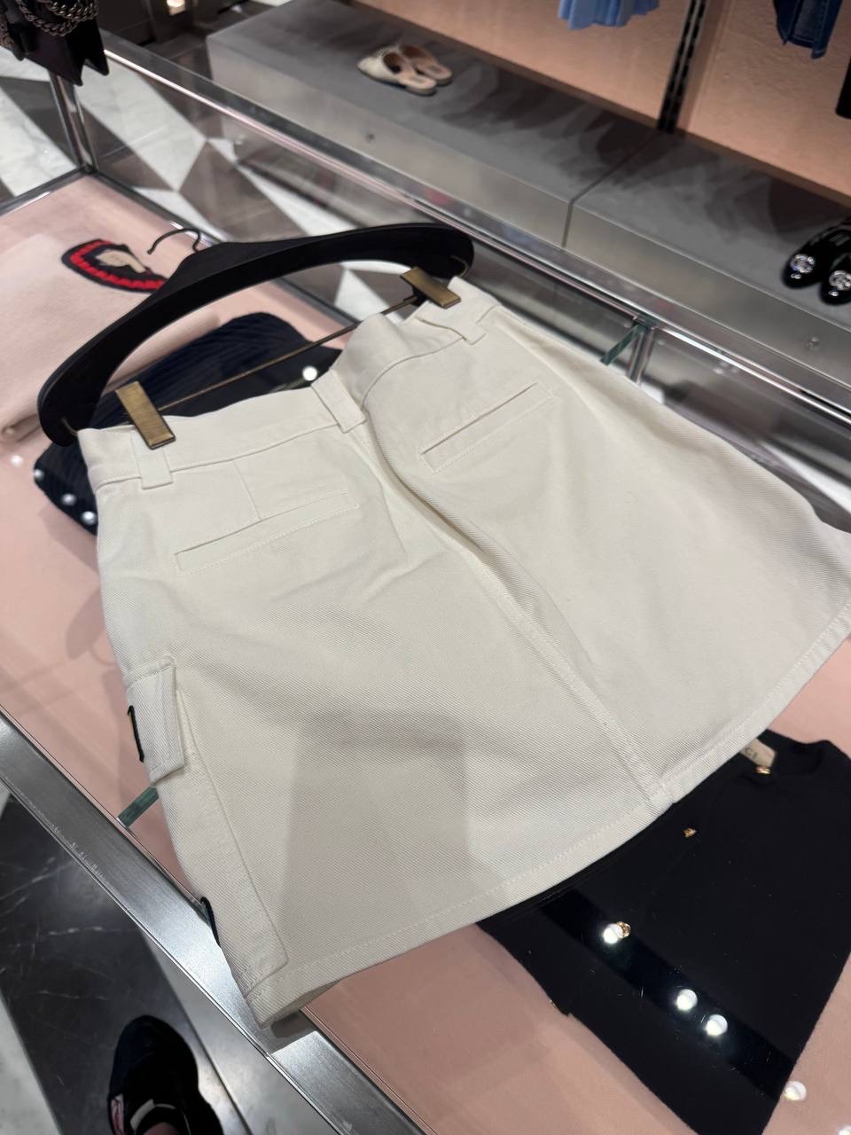 GUCCI Skirts side view - Women's luxury Clothes