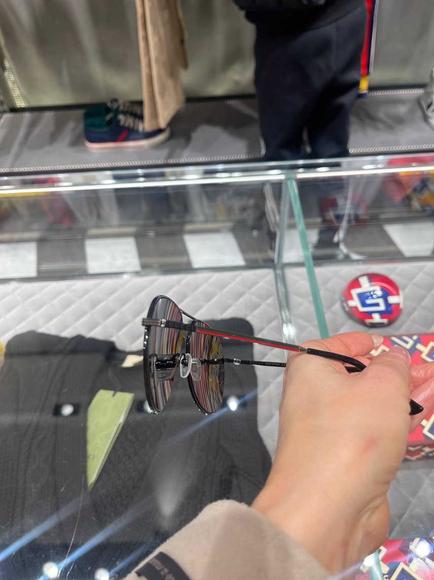 GUCCI Sunglasses side view - Women's luxury Accessories