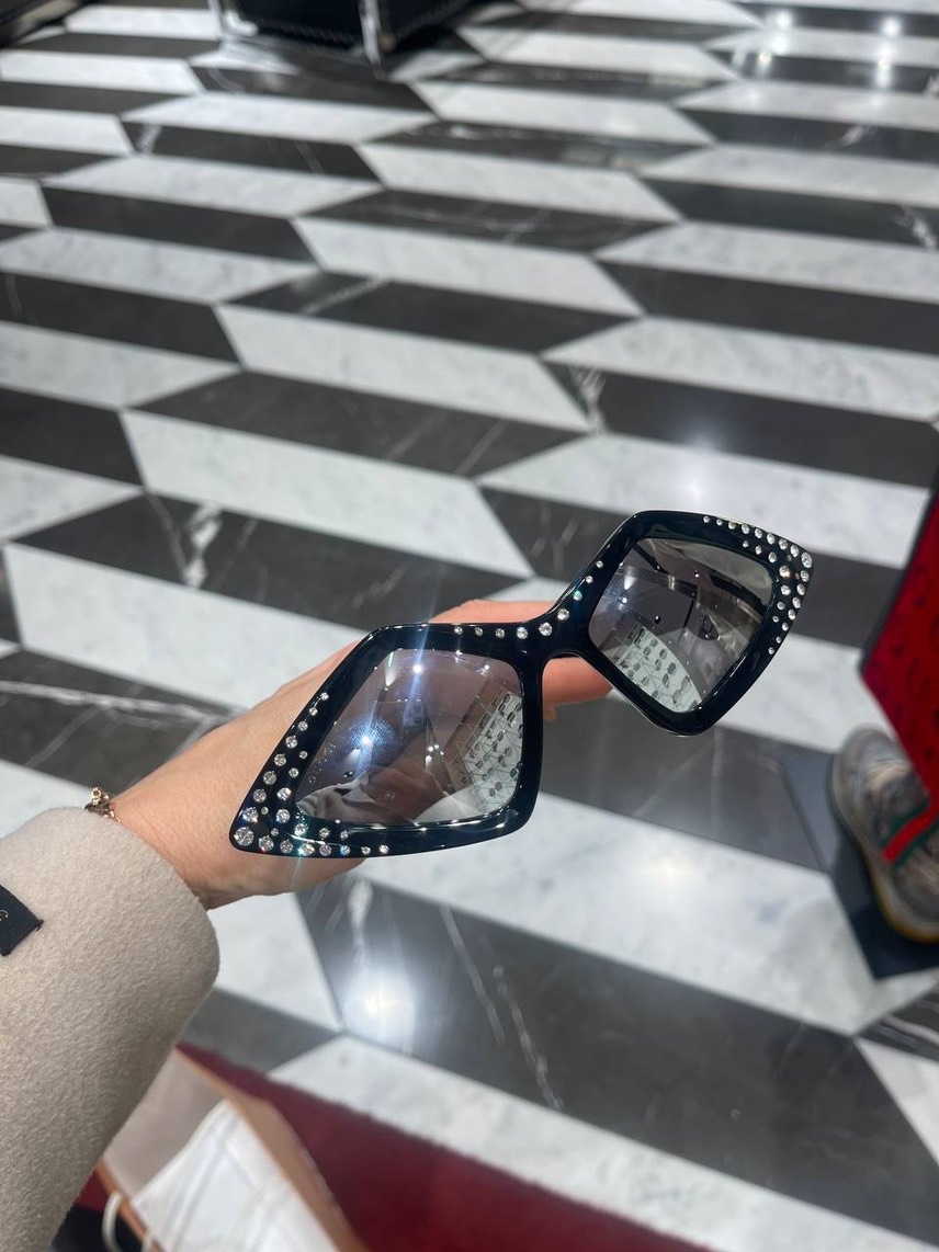 GUCCI Sunglasses side view - Women's luxury Accessories