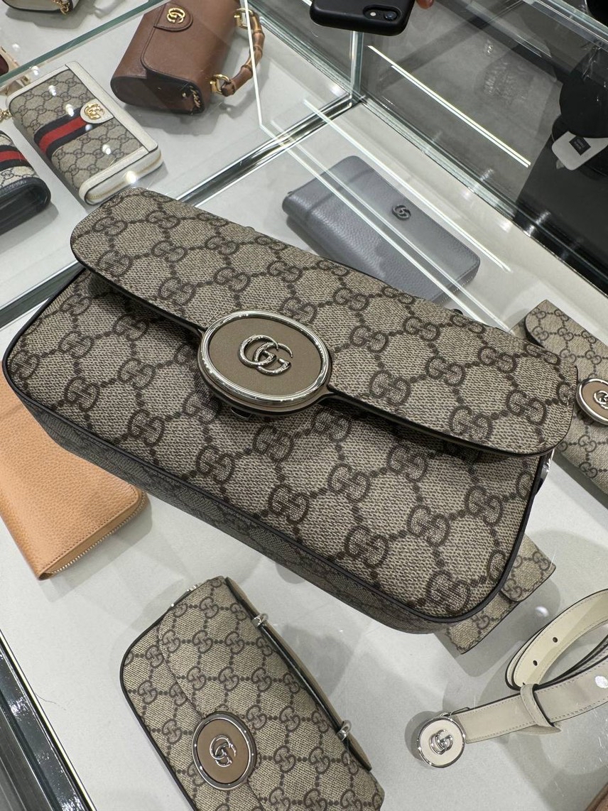 GUCCI Crossbody bags side view - Women's luxury Bags