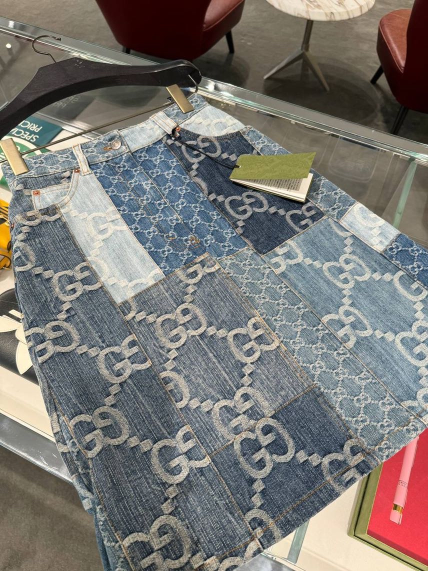 GUCCI Skirts side view - Women's luxury Clothes