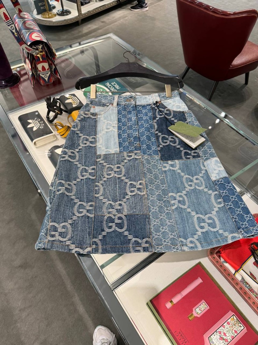 GUCCI Skirts front view - Women's luxury Clothes