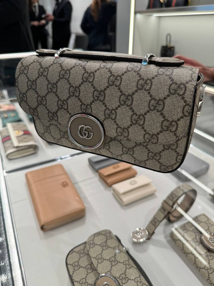 GUCCI Crossbody bags side view - Women's luxury Bags
