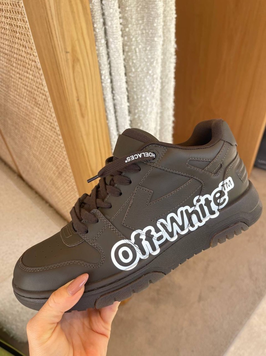 OFF-WHITE Sneakers front view - Men's luxury Shoes