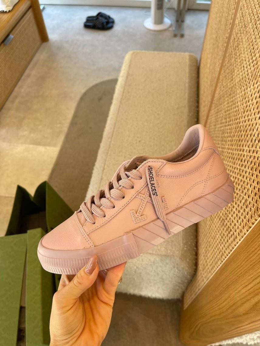 OFF-WHITE Sneakers front view - Women's luxury Shoes