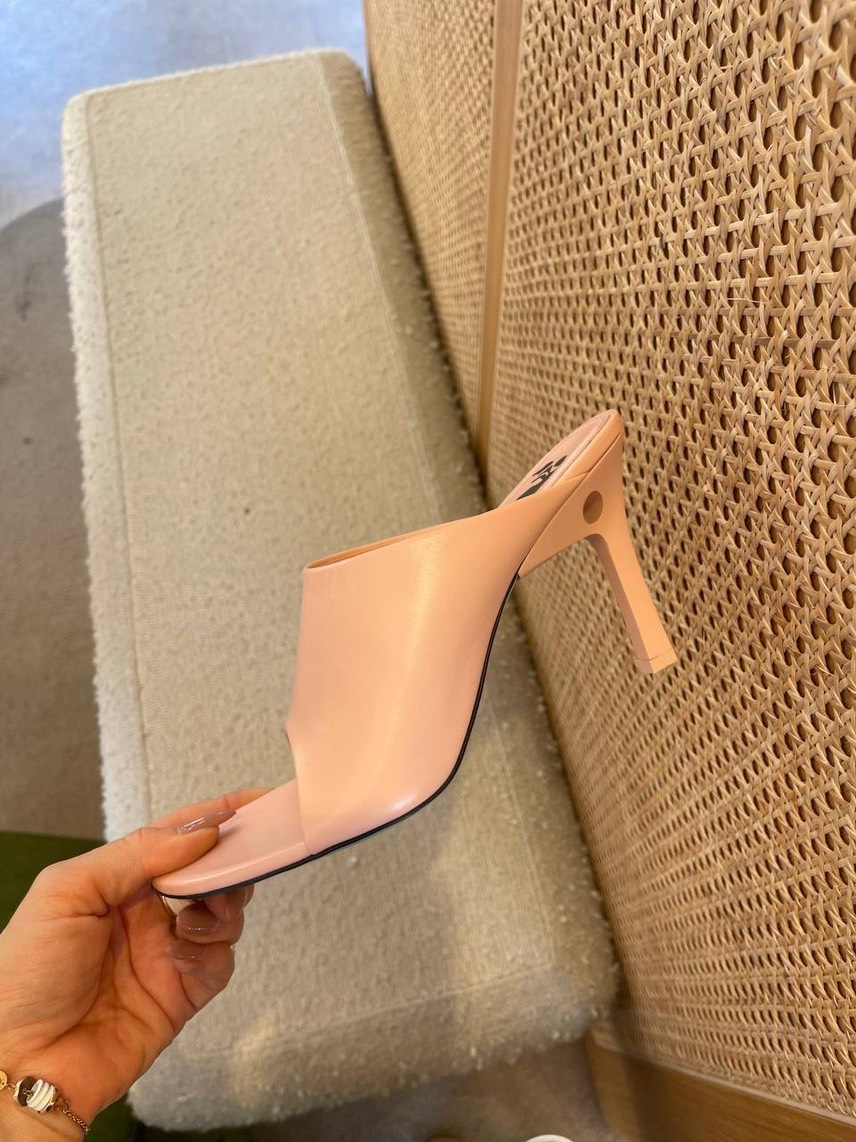 OFF-WHITE Sandals front view - Women's luxury Shoes