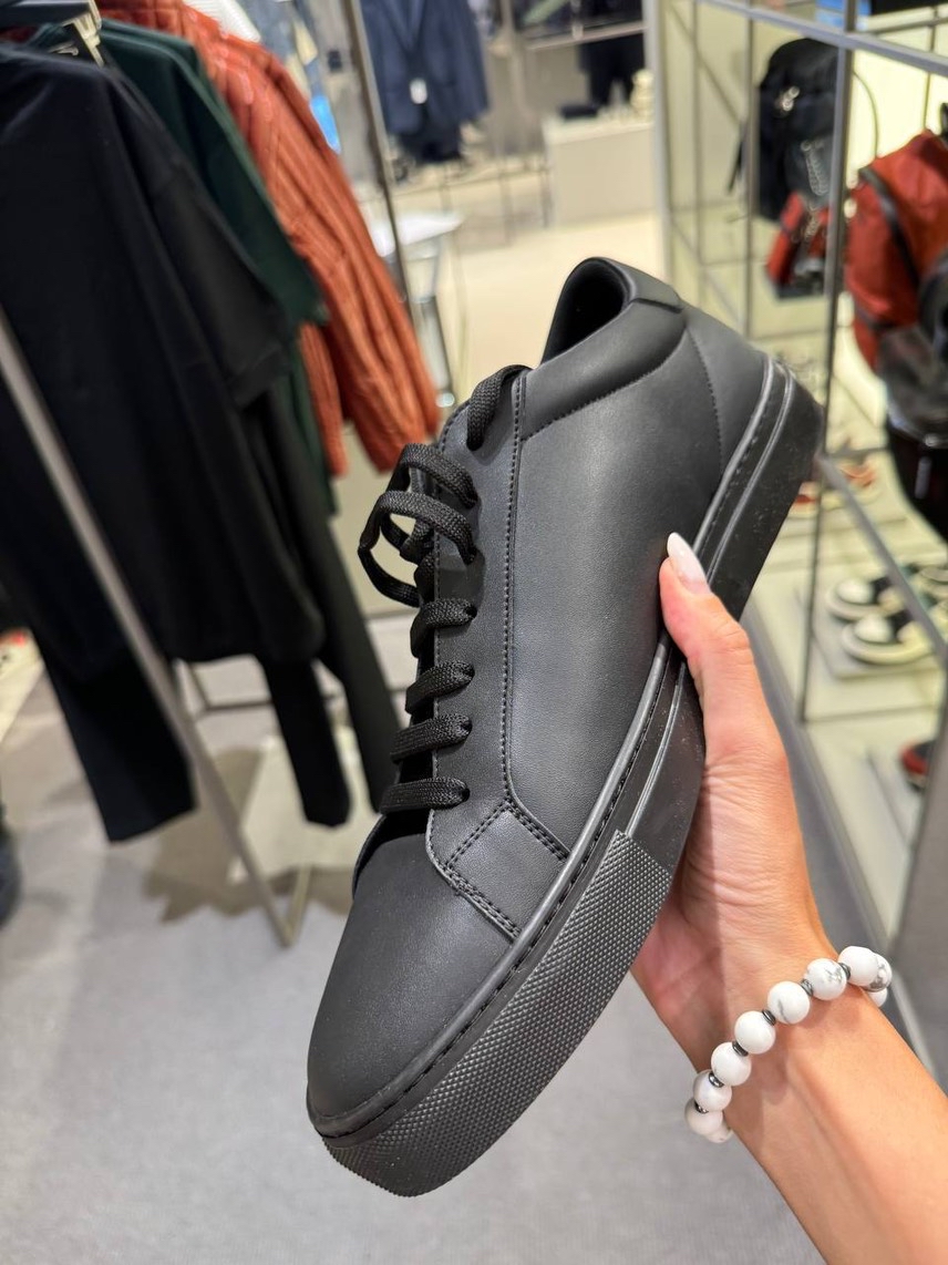 ARMANI EXCHANGE Sneakers side view - Men's luxury Shoes