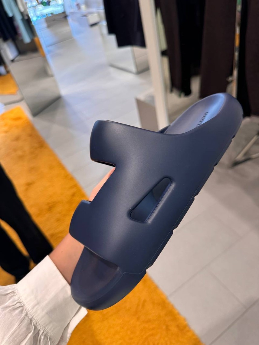 BOTTEGA VENETA Sandals front view - Men luxury Shoes