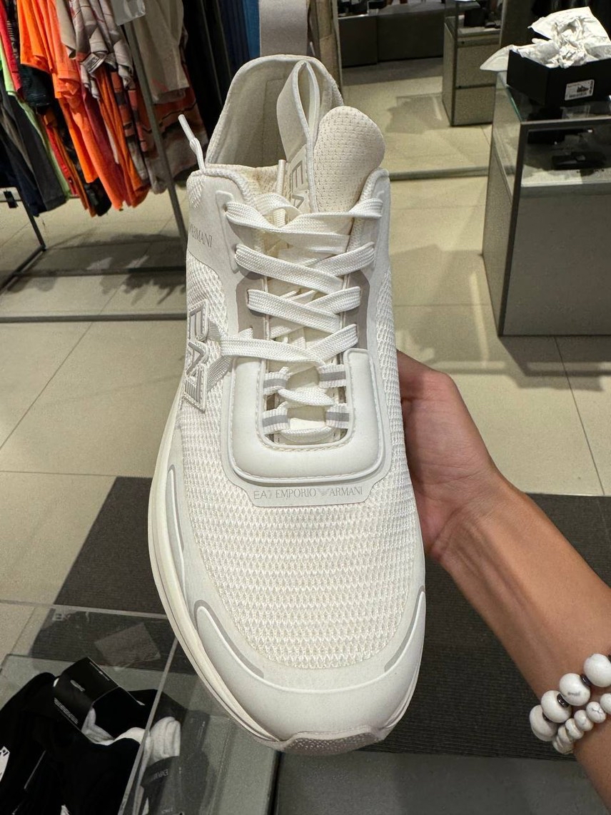 ARMANI EXCHANGE Sneakers side view - Men's luxury Shoes