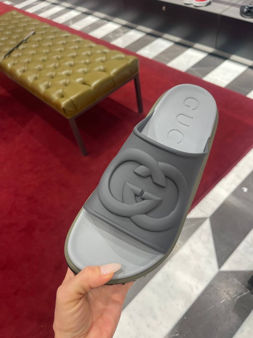 GUCCI Slides side view - Men's luxury Shoes