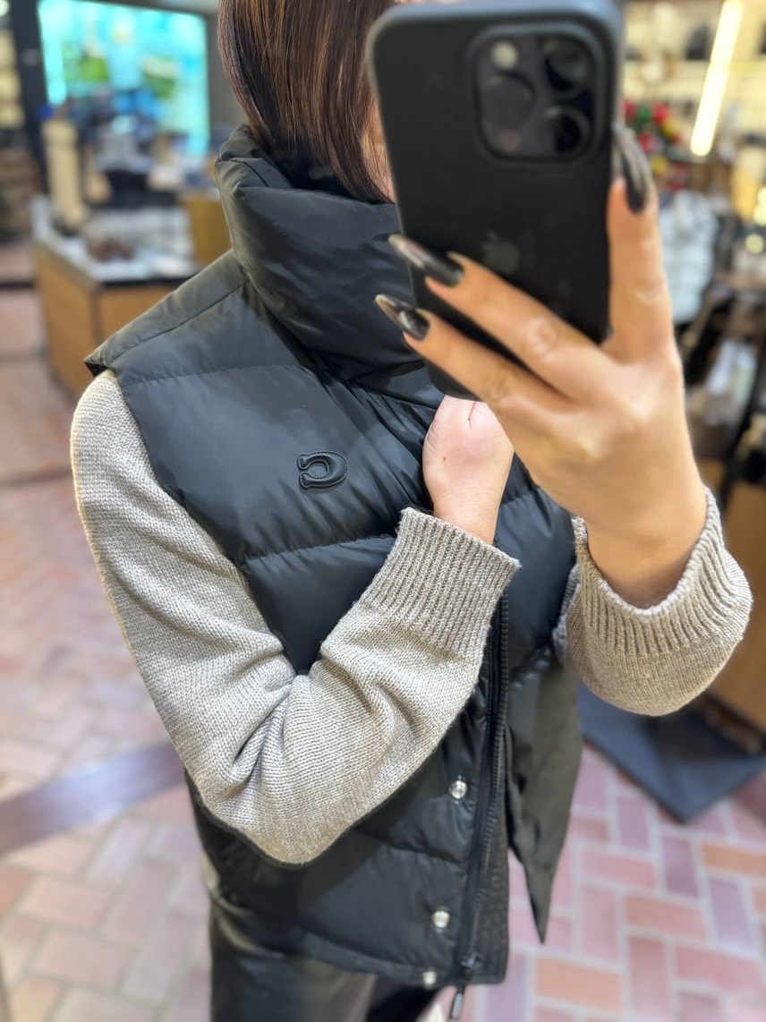 COACH Gilets side view - Women's luxury Clothes