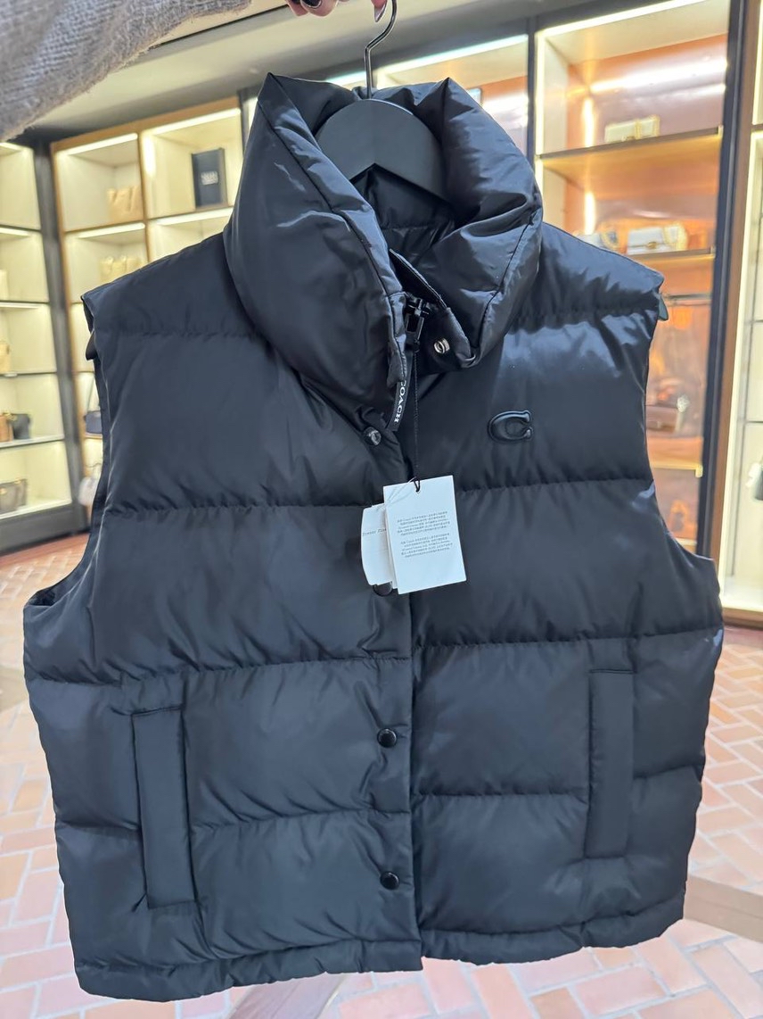 COACH Gilets side view - Women's luxury Clothes