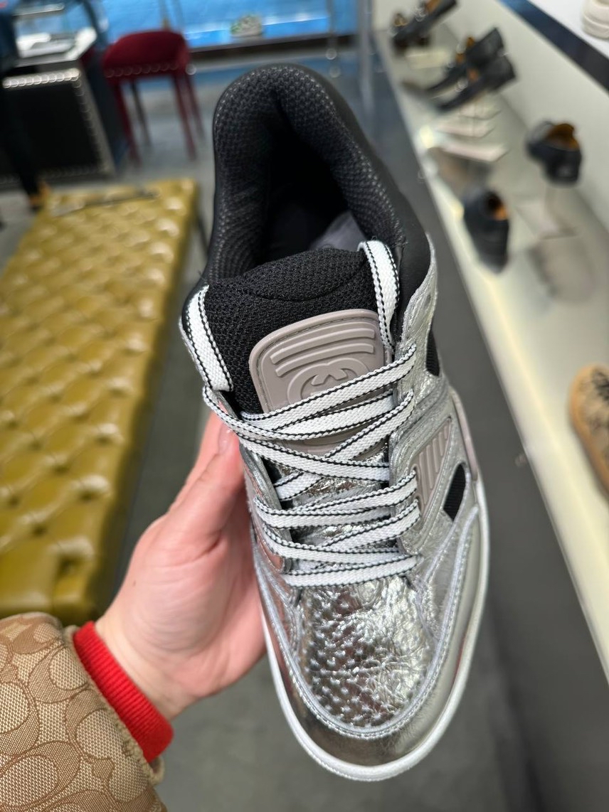 GUCCI Sneakers side view - Men's luxury Shoes