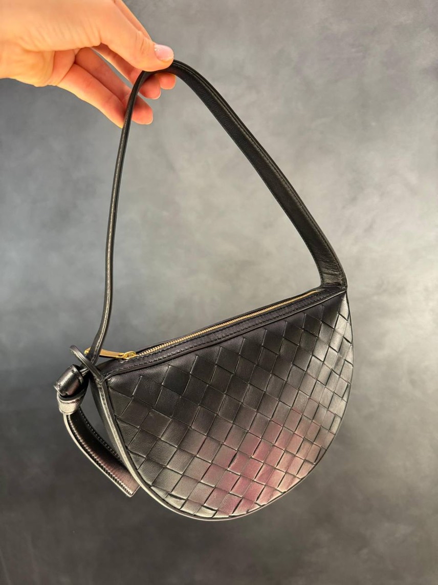 BOTTEGA VENETA Crossbody bags front view - Women's luxury Bags