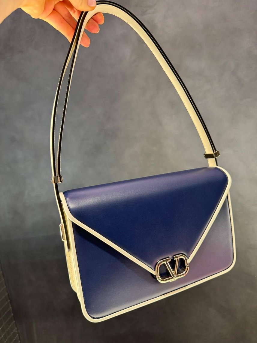 VALENTINO GARAVANI Crossbody bags front view - Women's luxury Bags