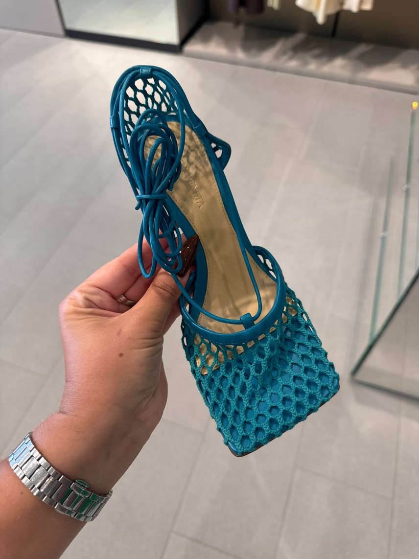 BOTTEGA VENETA Sandals side view - Women's luxury Shoes