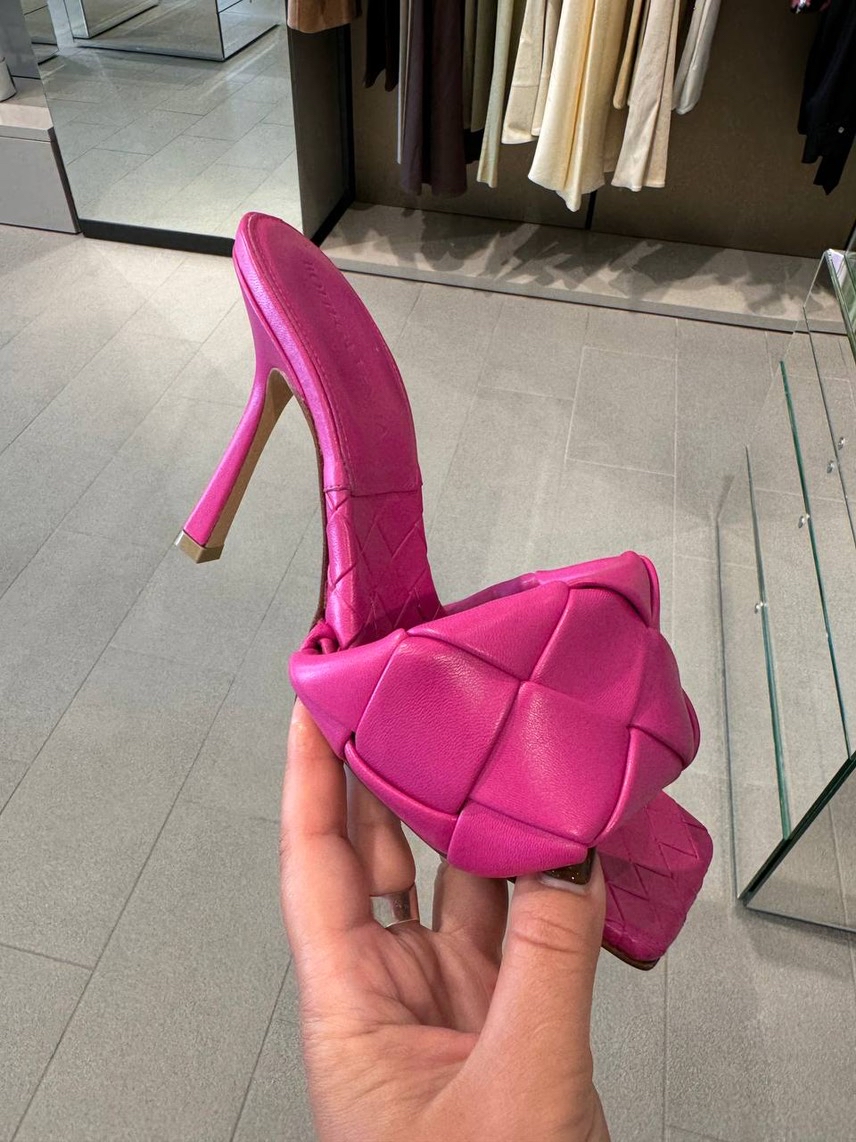 BOTTEGA VENETA Sandals front view - Women's luxury Shoes