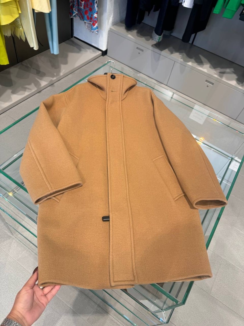 BOTTEGA VENETA Coats front view - Women's luxury Clothes