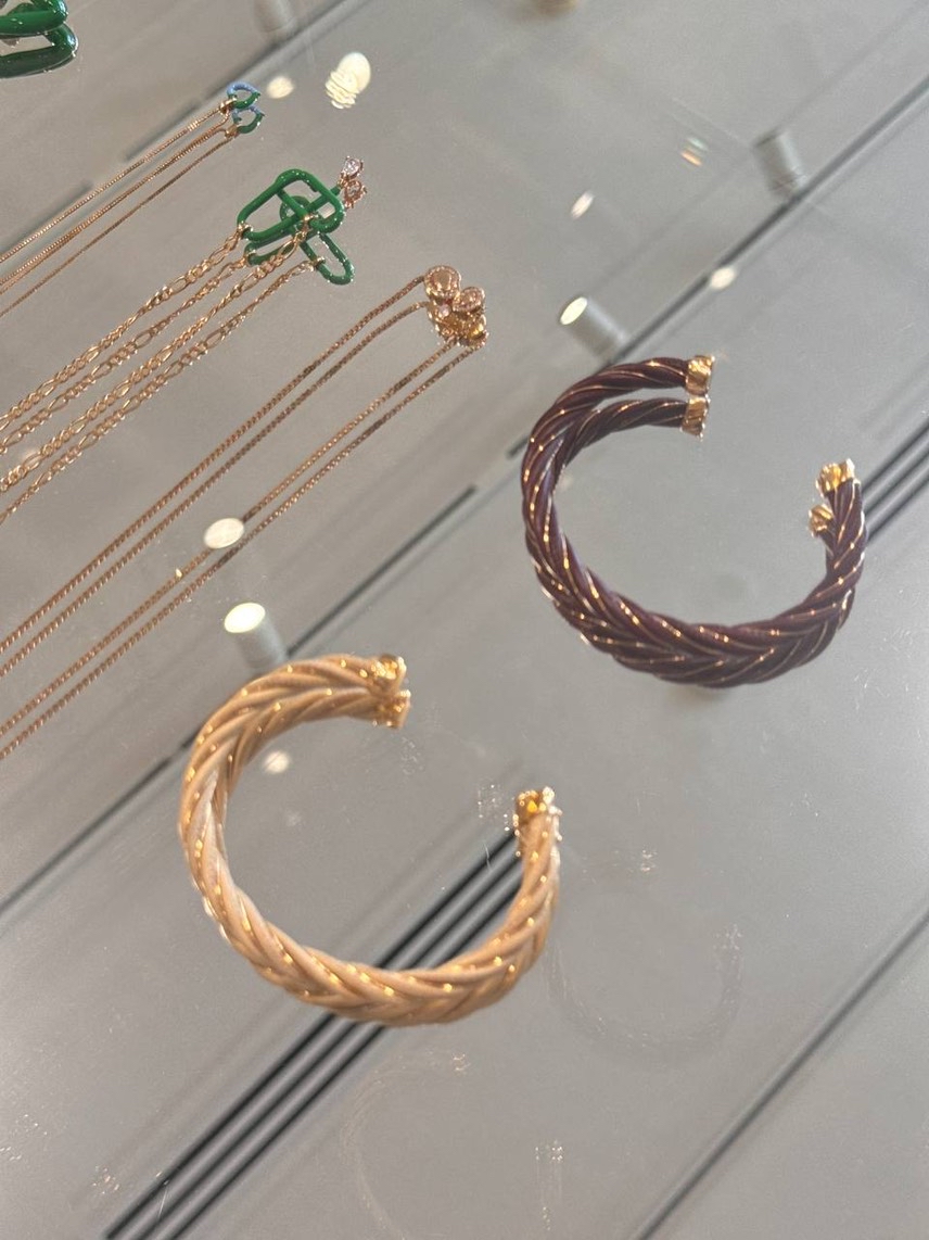 BOTTEGA VENETA Bracelets side view - Women's luxury Jewelry and watches