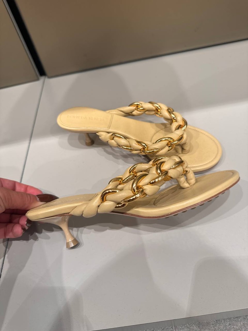 BOTTEGA VENETA Sandals front view - Women's luxury Shoes