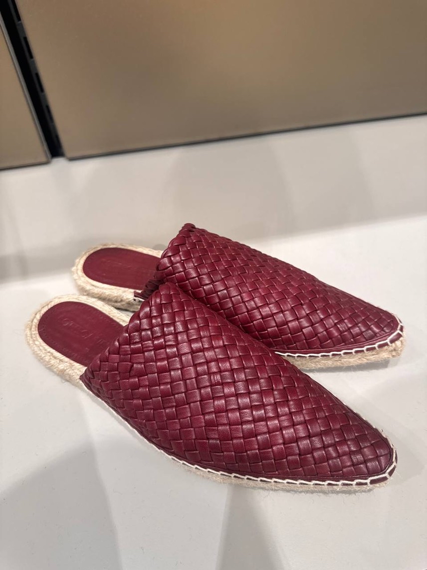 BOTTEGA VENETA Mules front view - Women's luxury Shoes