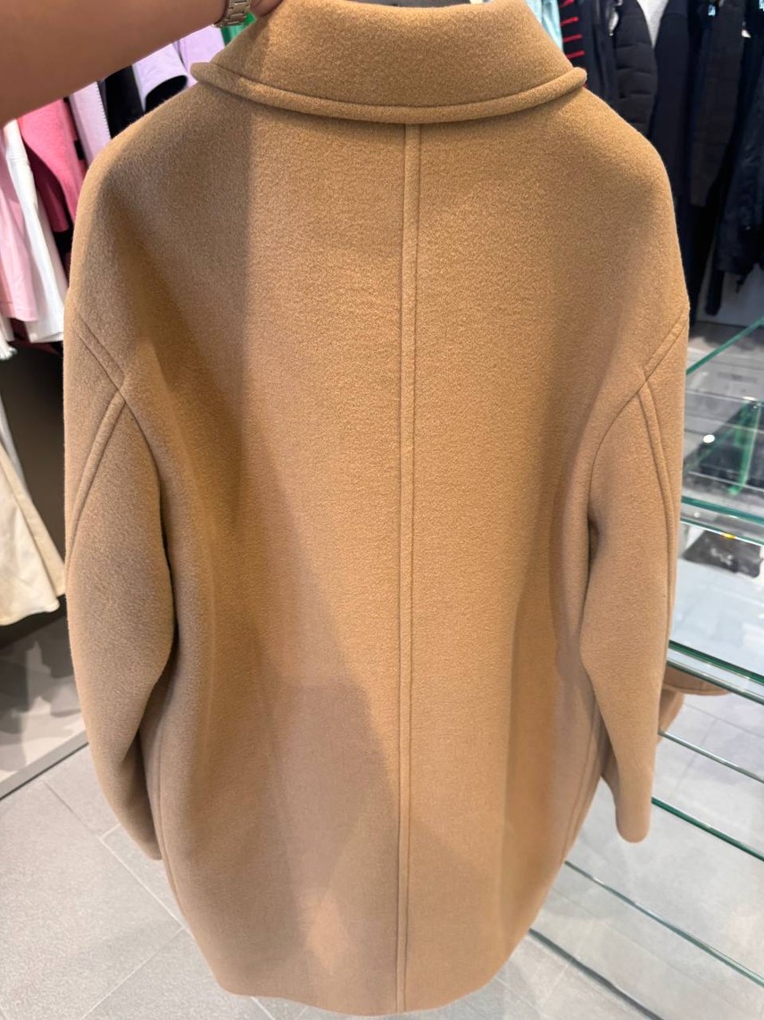 BOTTEGA VENETA Coats side view - Women's luxury Clothes
