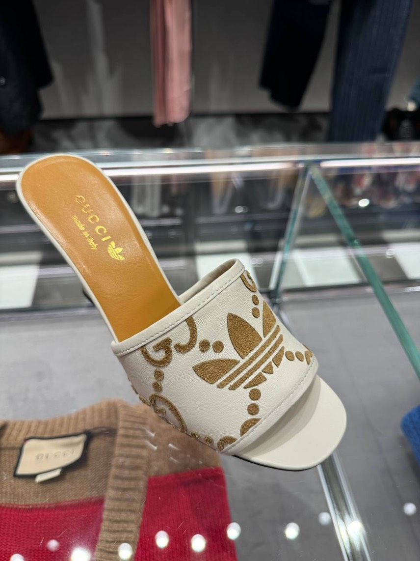 GUCCI Sandals front view - Women's luxury Shoes
