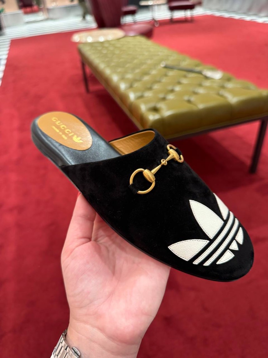 GUCCI Mules front view - Women's luxury Shoes