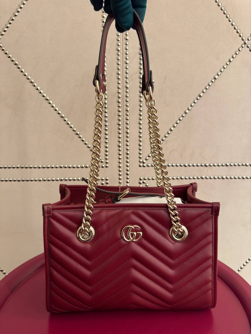 GUCCI Shoulder bags front view - Women's luxury Bags