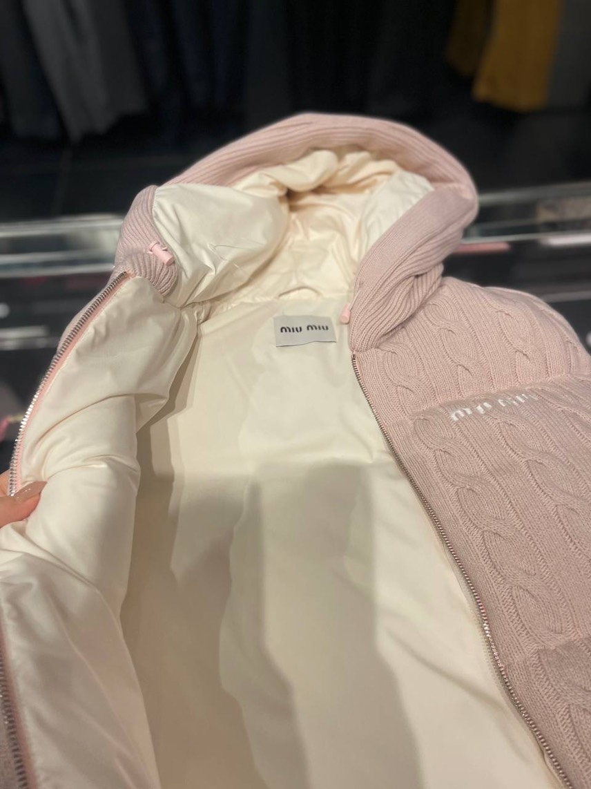 MIU MIU Gilets side view - Women's luxury Clothes