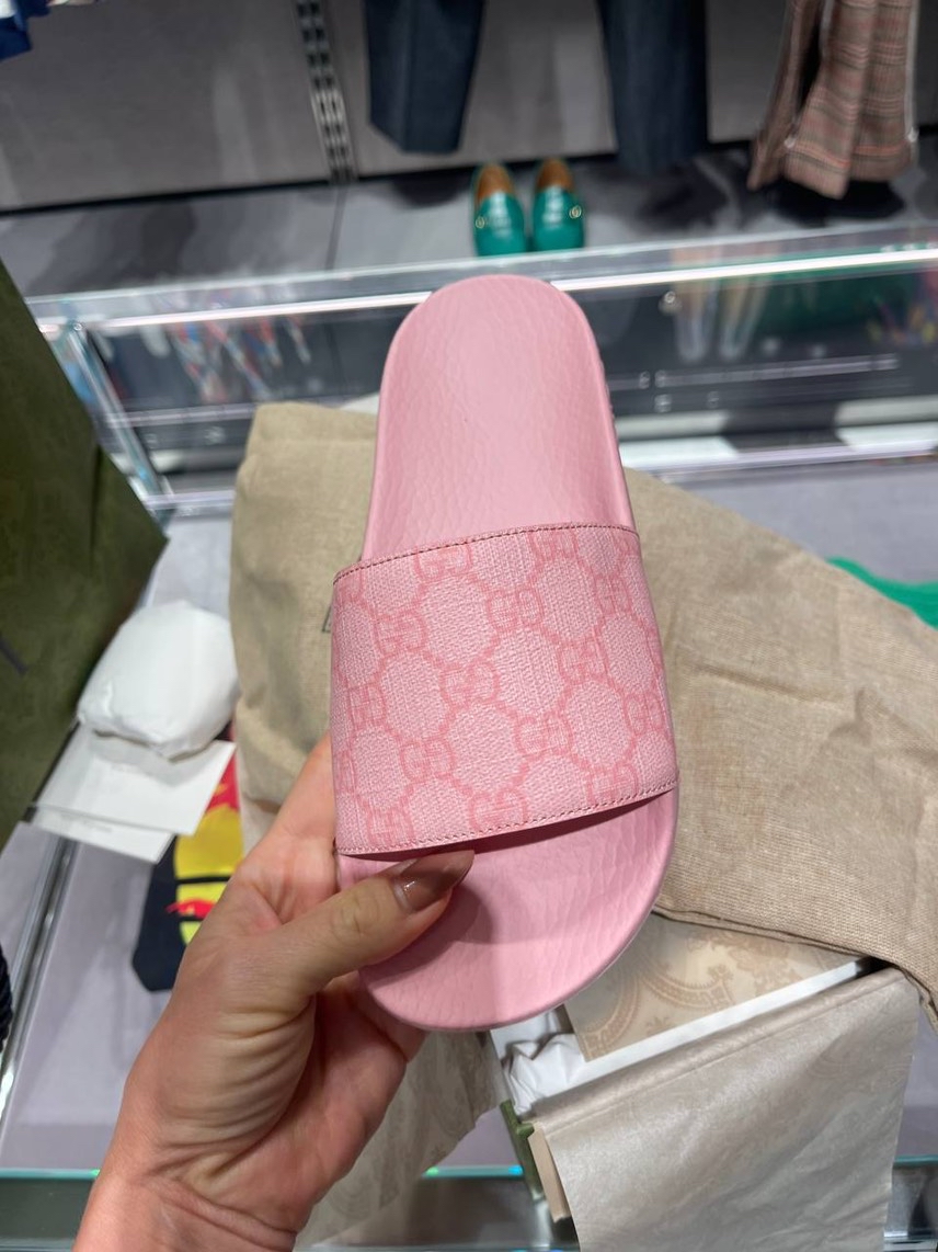 GUCCI Slides side view - Women's luxury Shoes